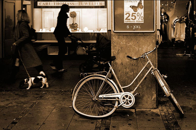 Fotografie von YaAmir für DesignCrowd (Community Contests) | Design #8998679