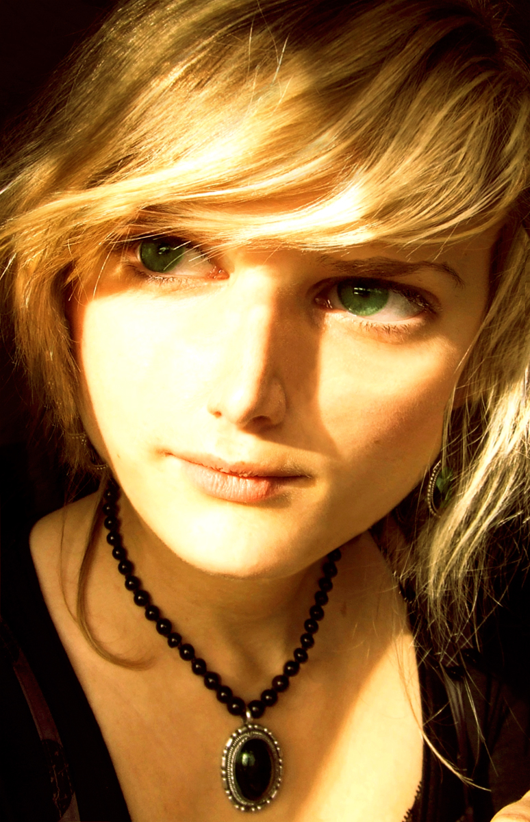 Diseño de Photoshop por Bilb00 para DesignCrowd (Community Contests) | Diseño #8993923