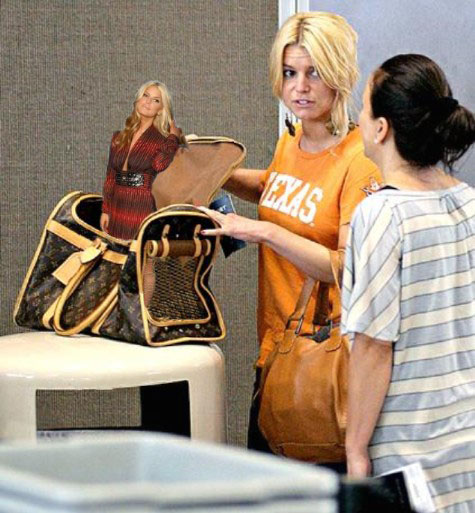 Design Photoshop par BOREDAMETHYST pour DesignCrowd (Community Contests) | Design #8990610