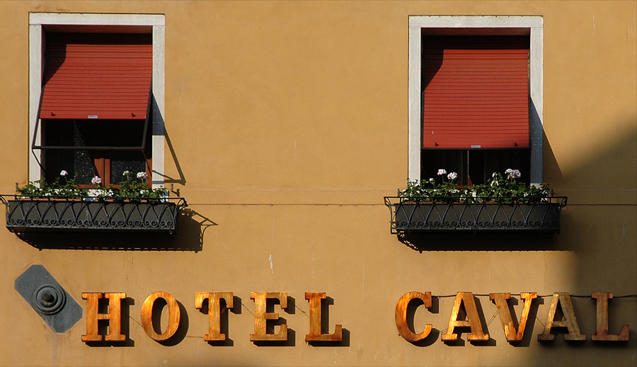 Photography by SixerHoo for DesignCrowd (Community Contests) | Design #8983167