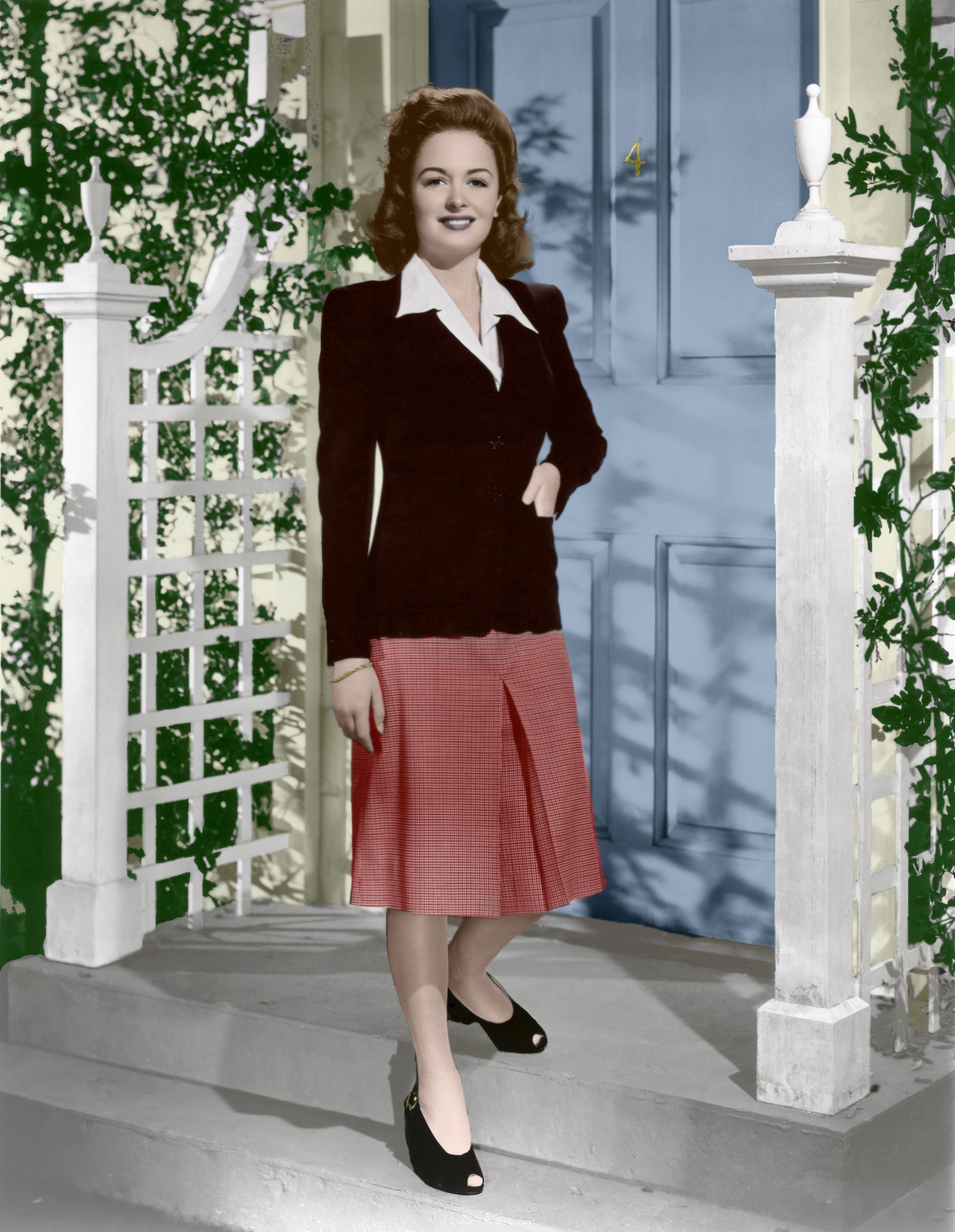 Design Photoshop par BOREDAMETHYST pour DesignCrowd (Community Contests) | Design #8986001