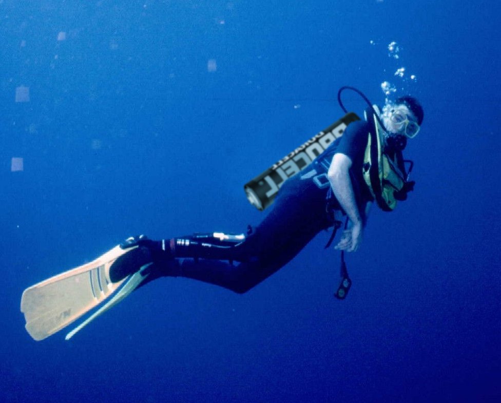 Design Photoshop par VaneetraX pour DesignCrowd (Community Contests) | Design #8981035