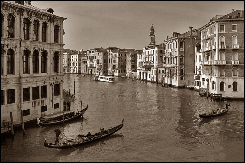 Photography by SixerHoo for DesignCrowd (Community Contests) | Design #8970690