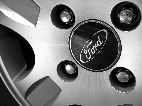 Photography by automotivefever for DesignCrowd (Community Contests) | Design #8972372