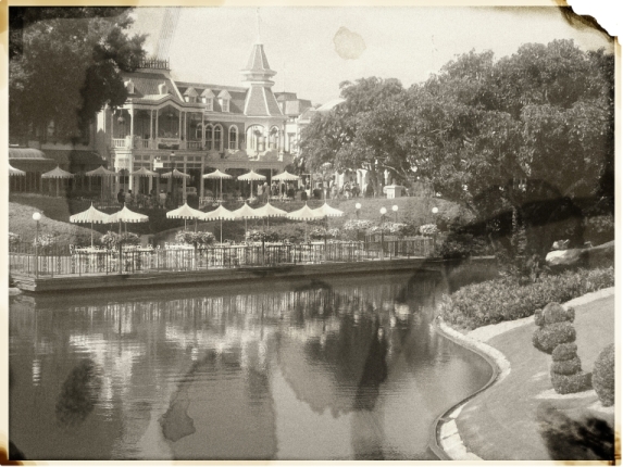 Photography by DiamondSerpant for DesignCrowd (Community Contests) | Design #8969194