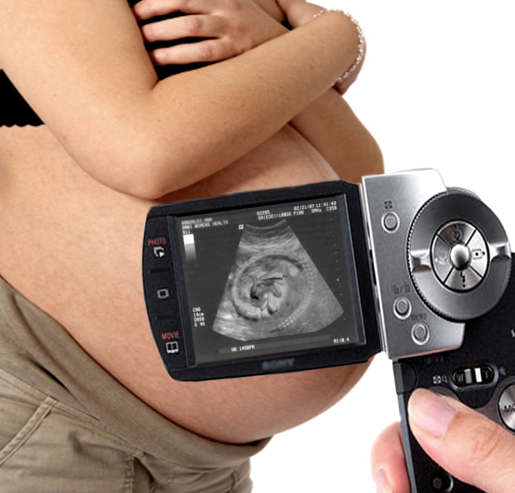 Design Photoshop par FunkySpaceMan74 pour DesignCrowd (Community Contests) | Design #8958422