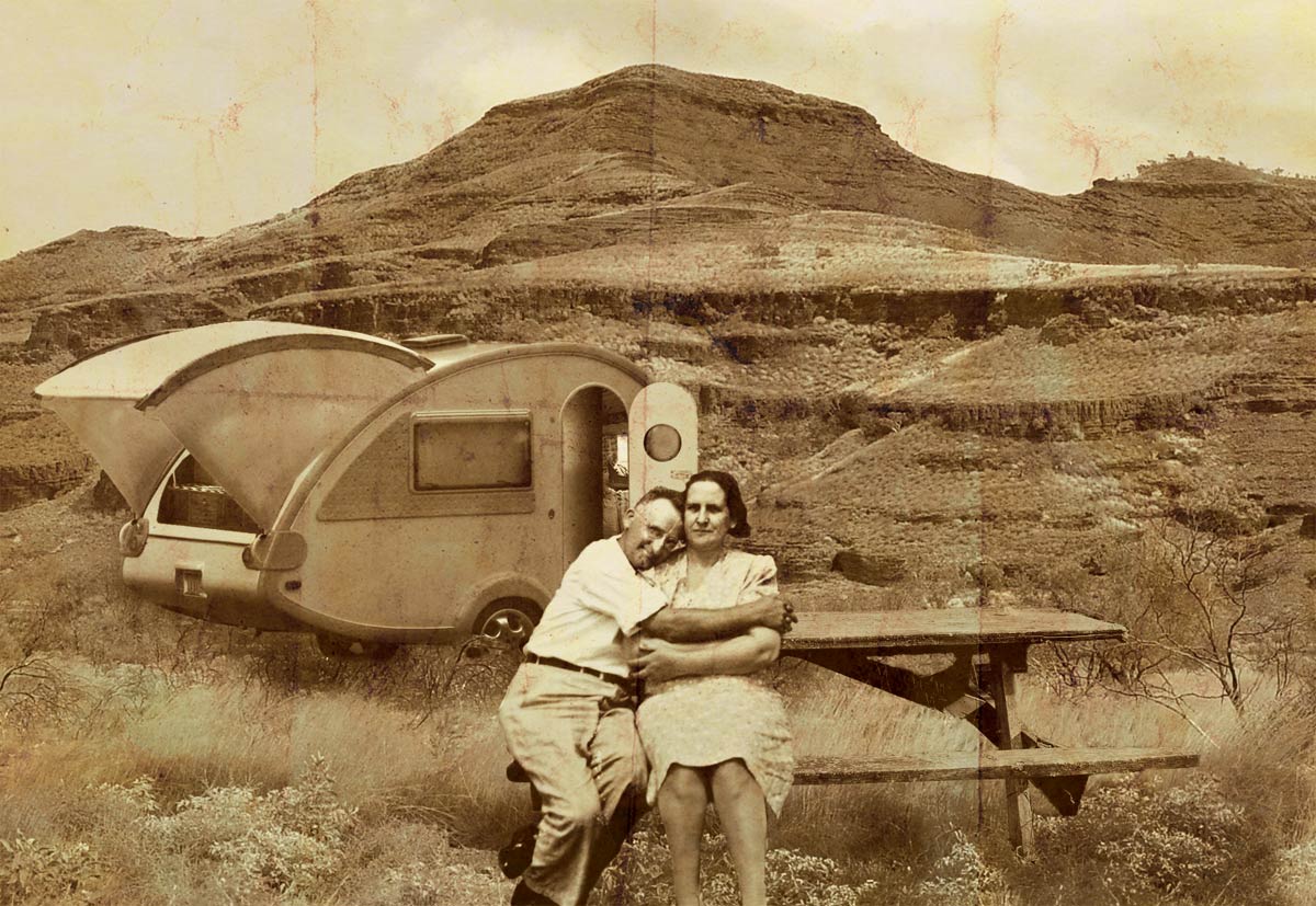 Design Photoshop par stormr pour DesignCrowd (Community Contests) | Design #8951580