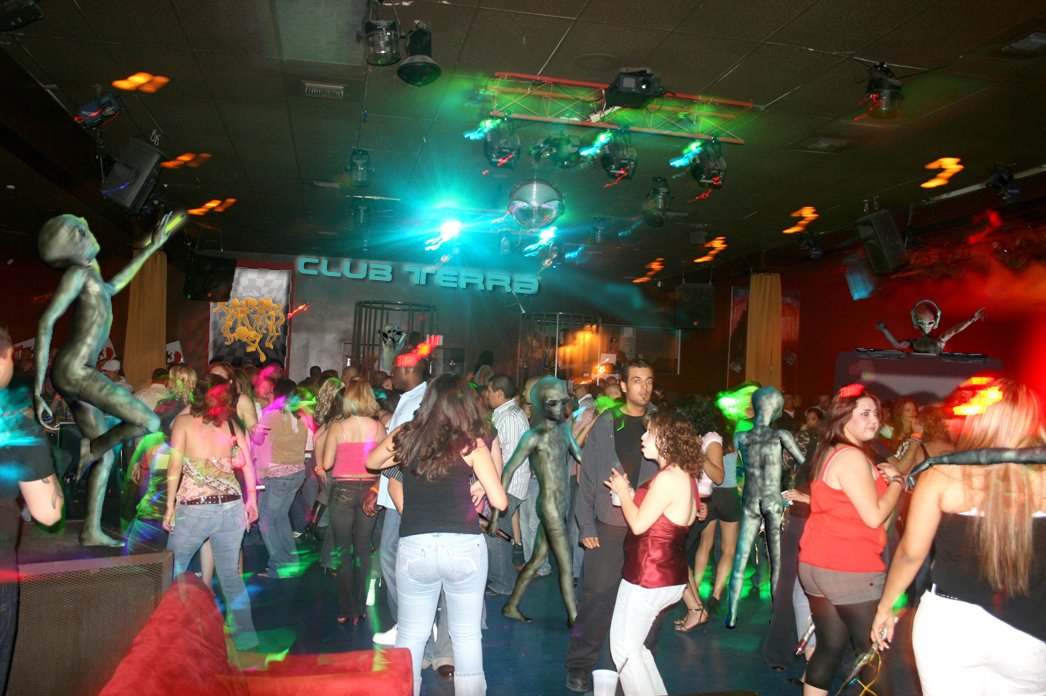 Photoshop Design by spawn00x for DesignCrowd (Community Contests) | Design #8940310