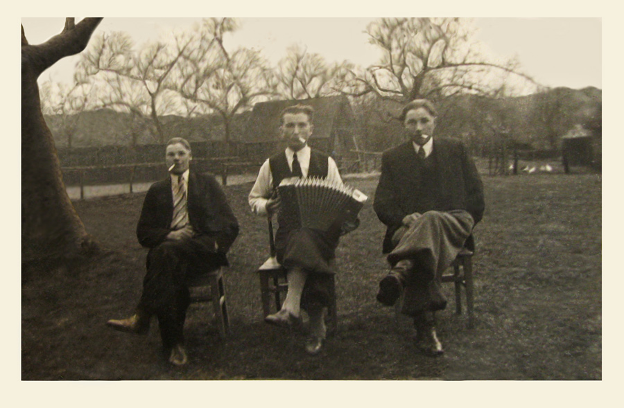 Design Photoshop par YearoftheDragon pour DesignCrowd (Community Contests) | Design #8936831