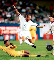 Design Photoshop par Zeeshan pour DesignCrowd (Community Contests) | Design #9139382