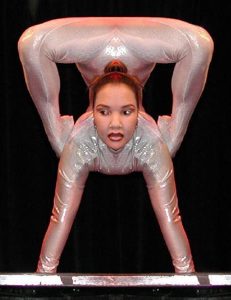 Design Photoshop par Roberto pour DesignCrowd (Community Contests) | Design #9144978