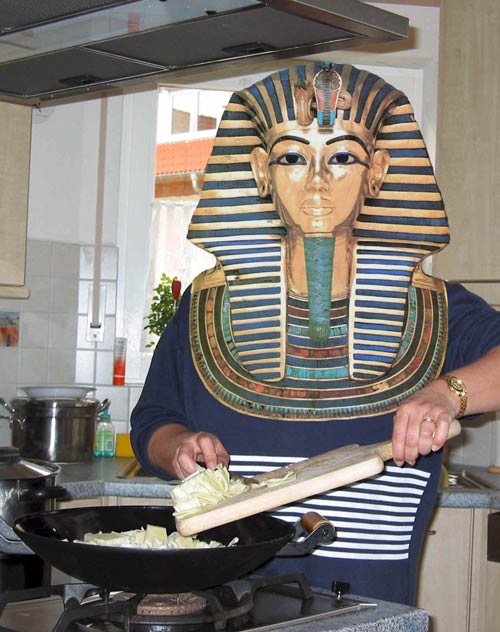 Design Photoshop par gunmetal pour DesignCrowd (Community Contests) | Design #9153507