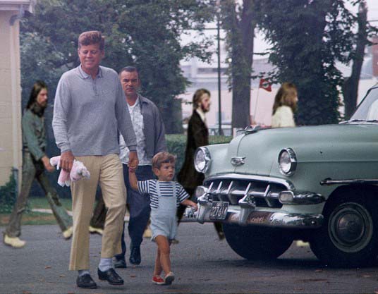 Design Photoshop par rubicon pour DesignCrowd (Community Contests) | Design #9126410