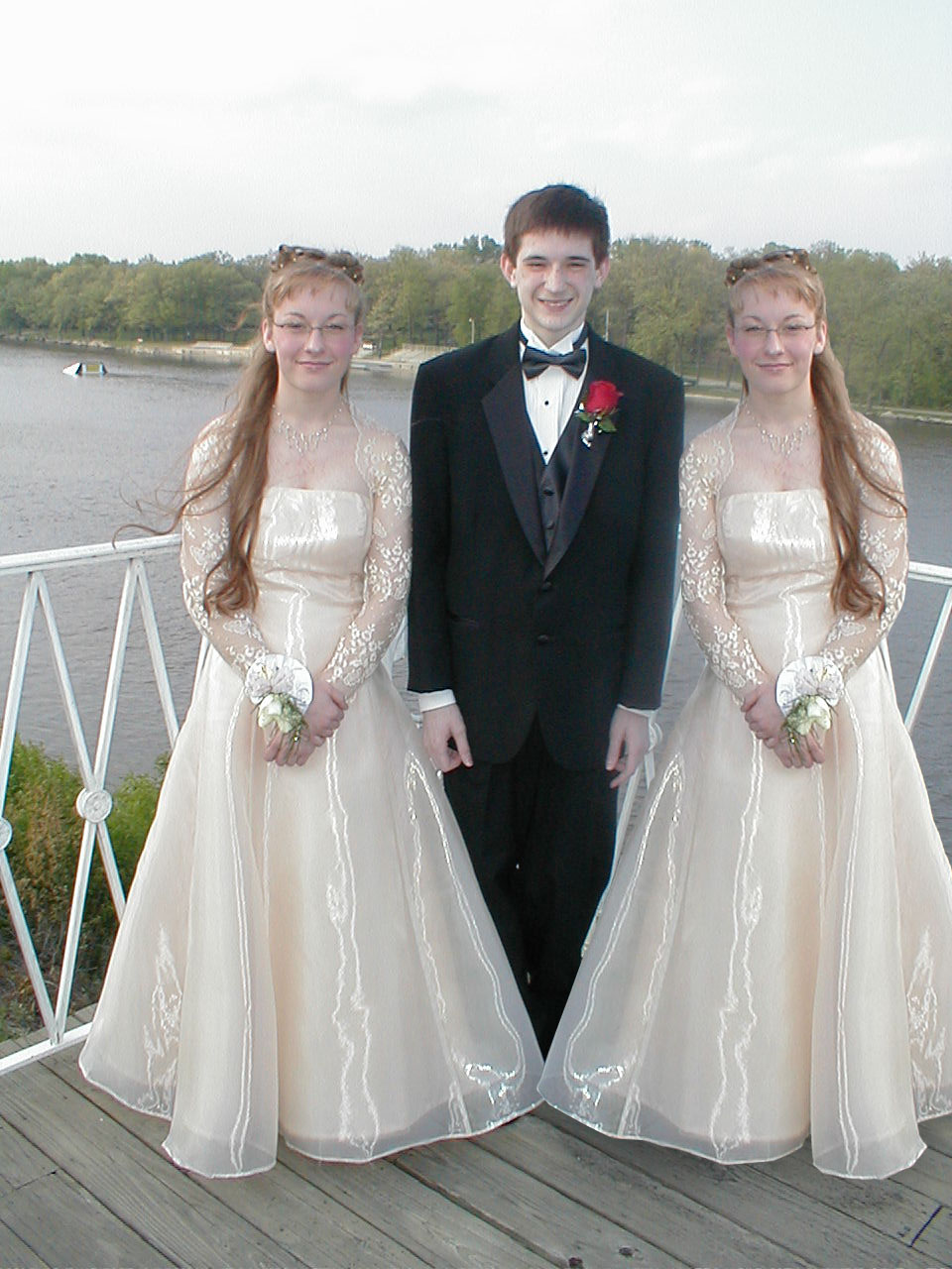 Design Photoshop par KingPoo pour DesignCrowd (Community Contests) | Design #9146122