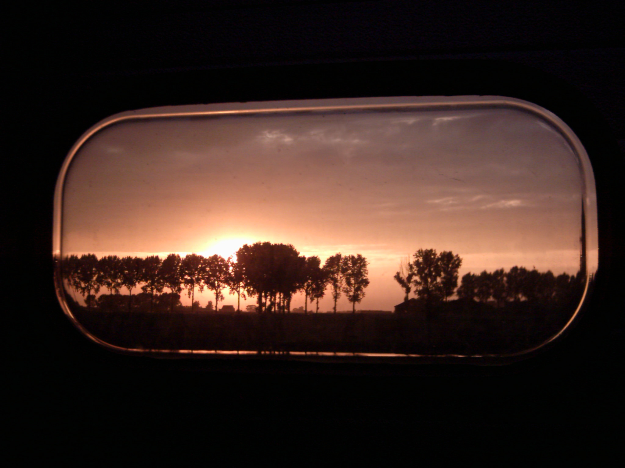 Photography by lienbertier for DesignCrowd (Community Contests) | Design #9125977