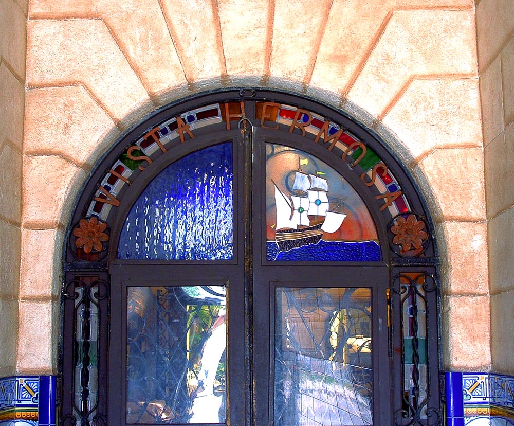 Photography by TampaDroid for DesignCrowd (Community Contests) | Design #9136776