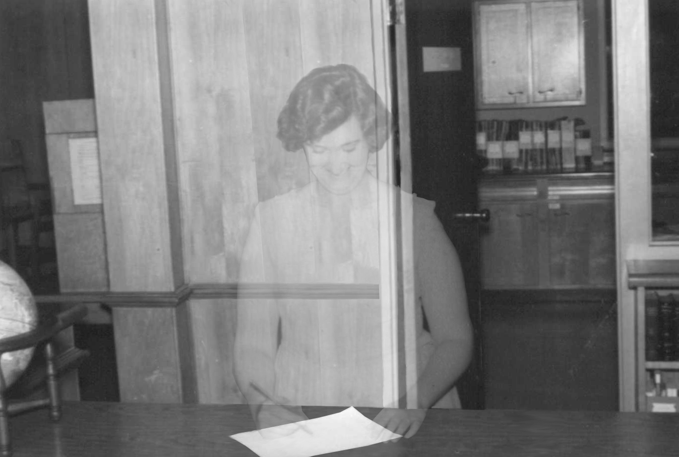 Photoshop Design by Stephie for DesignCrowd (Community Contests) | Design #9108857