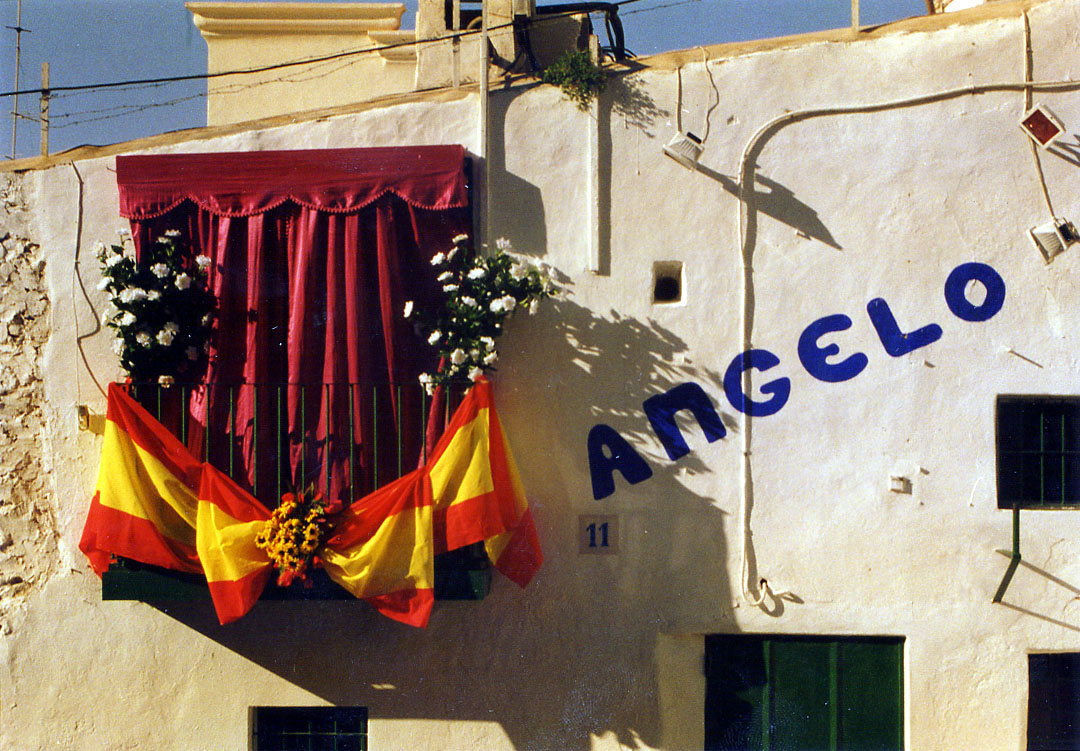 Fotografía por xaviuzz para DesignCrowd (Community Contests) | Diseño #9121468