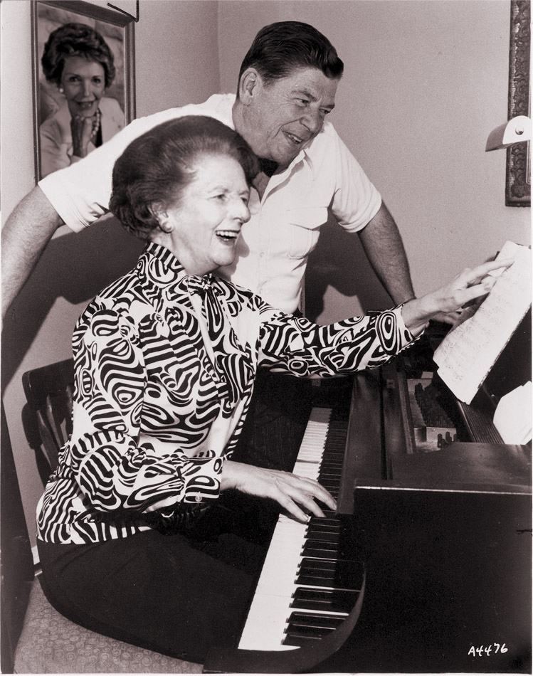 Photoshop Design by hipnoart for DesignCrowd (Community Contests) | Design #9138162