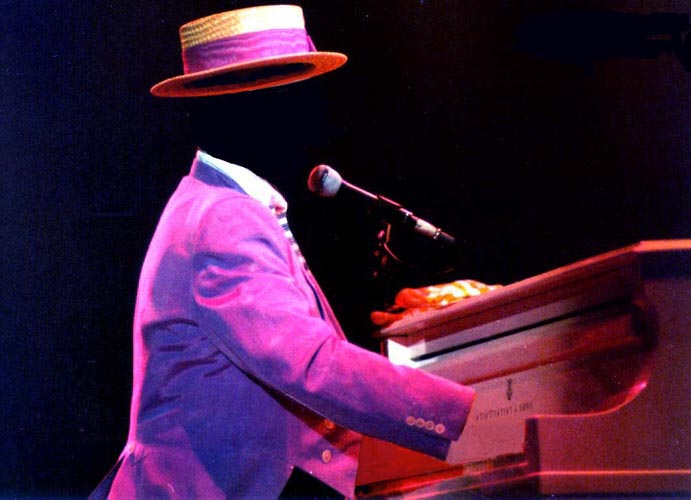 Photoshop Design by FRIDG3RAID3R for DesignCrowd (Community Contests) | Design #9103060