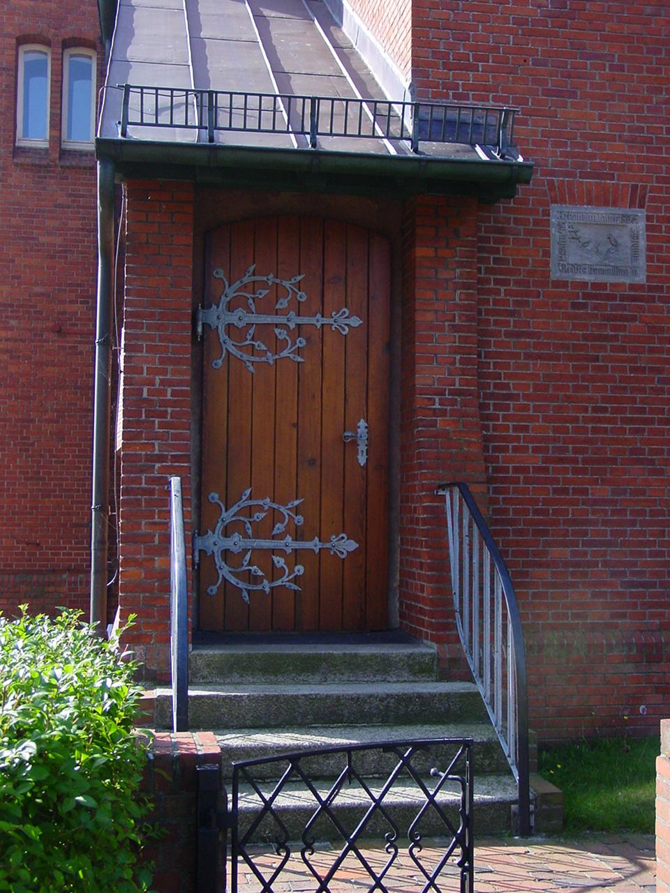 Photography by Floppglopple for DesignCrowd (Community Contests) | Design #9133944