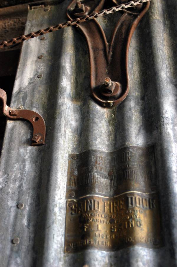 Photography by Silverkatt for DesignCrowd (Community Contests) | Design #9133974