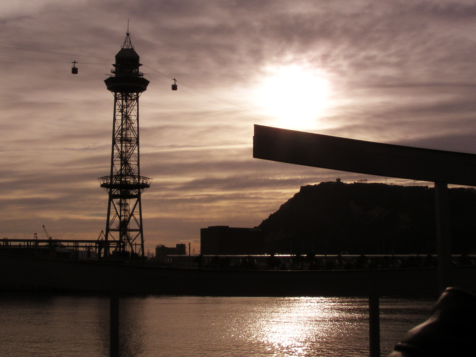 Fotografía por Featherlake para DesignCrowd (Community Contests) | Diseño #9124417