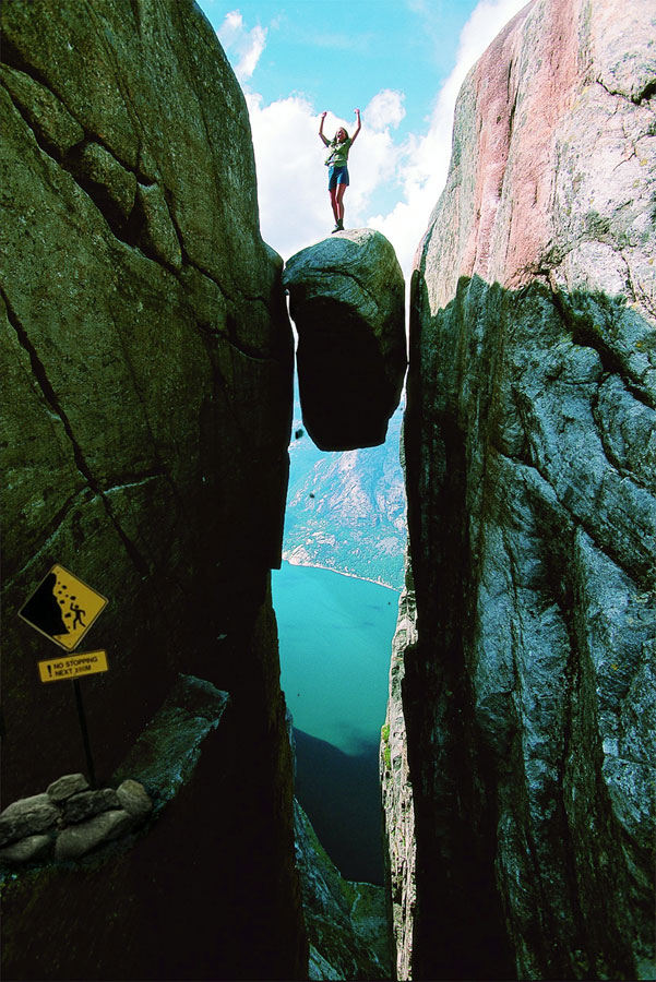 Photoshop Design by Pitinhas for DesignCrowd (Community Contests) | Design #9093110