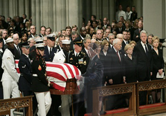 Design Photoshop par sufianwasif pour DesignCrowd (Community Contests) | Design #9118177