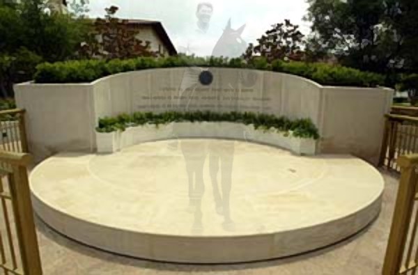 Design Photoshop par blendedfamily pour DesignCrowd (Community Contests) | Design #9118254