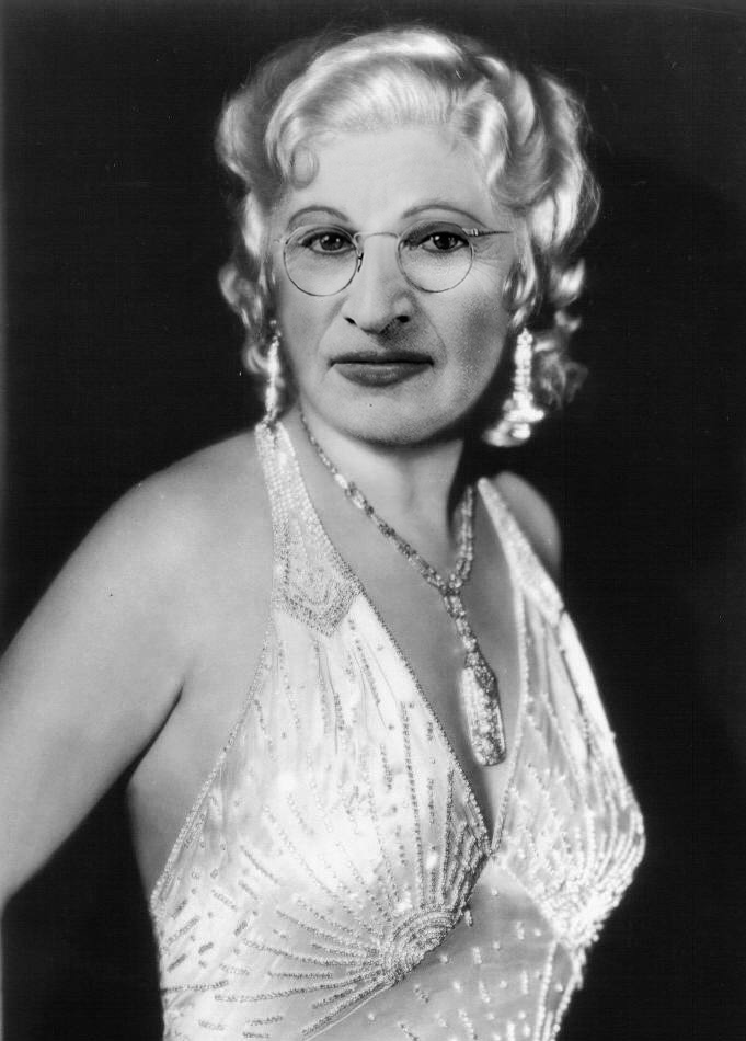 Diseño de Photoshop por godzillatemple para DesignCrowd (Community Contests) | Diseño #9107493