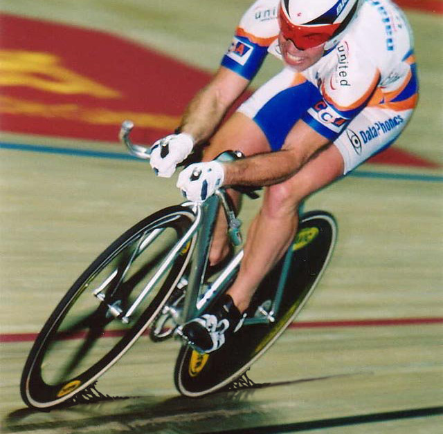 Design Photoshop par LadyofHats pour DesignCrowd (Community Contests) | Design #9109232