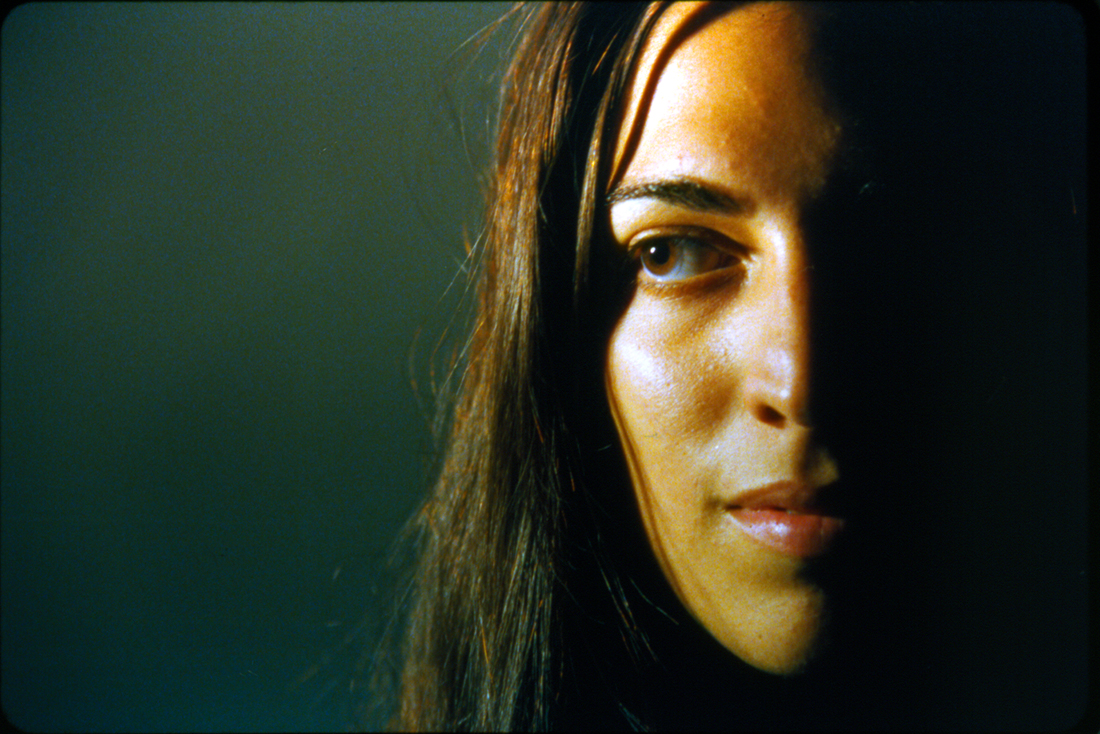 Photograph Submission for 'Beginner Side Light' Contest Design 9082662